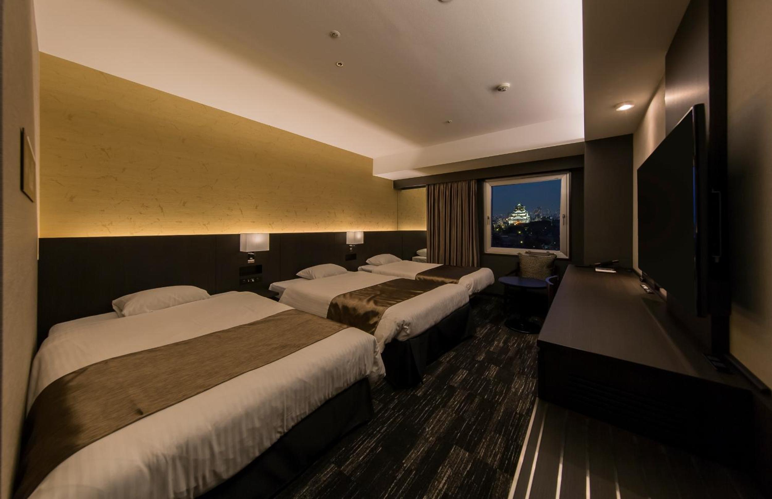 Room, Twin Beds, with Extra Bed, Castle View