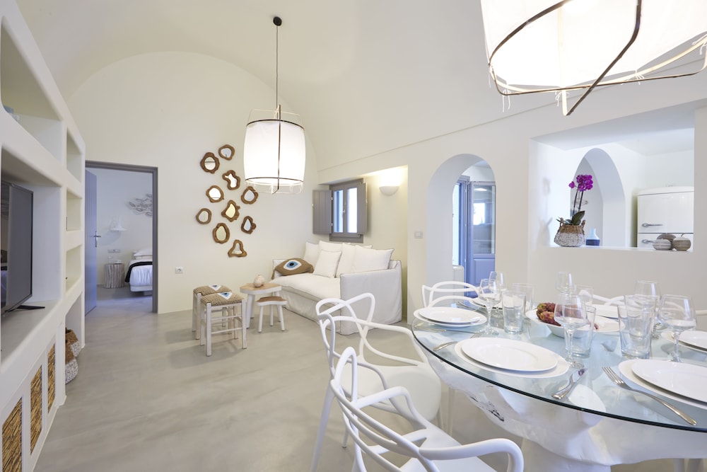 Eolia Kamari Villa 27/34