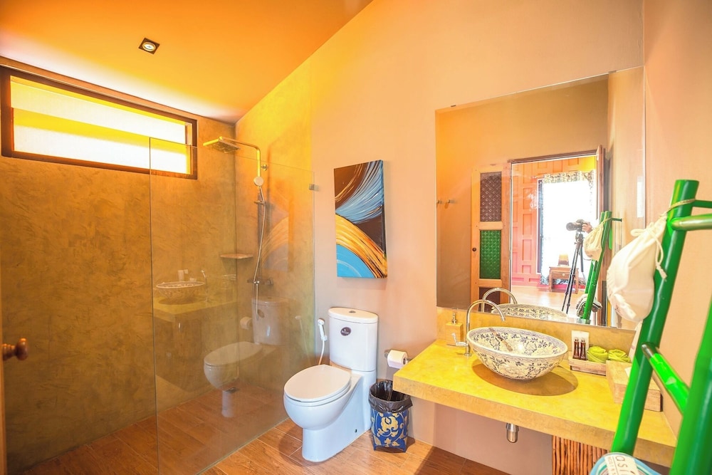 Asita Eco Resort 73/74