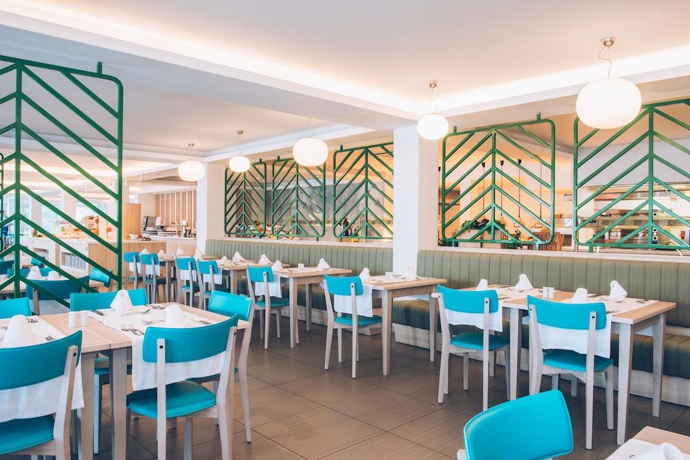 Iberostar Waves Herceg Novi 54/68