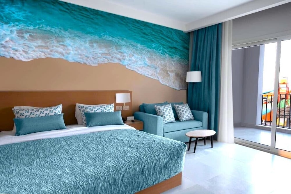 Amwaj Beach Club Abu Soma 11/50