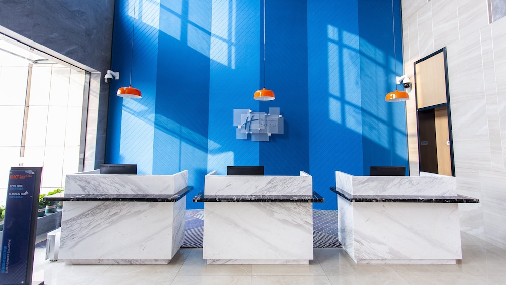Holiday Inn Express Shangqiu Ancient Town 46/64