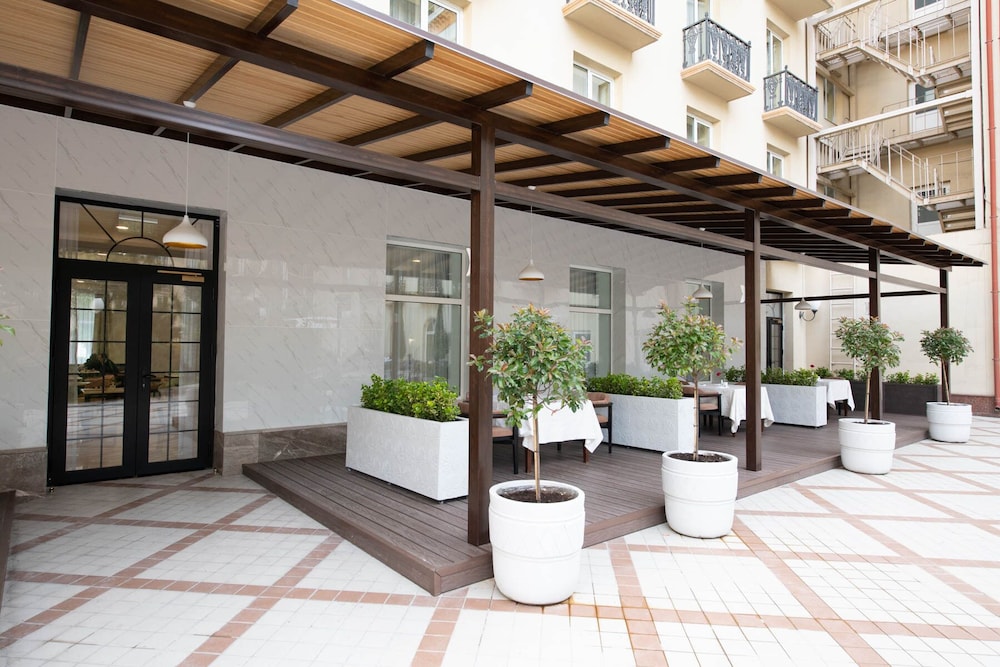 Lotte City Hotel Tashkent Palace 8/64