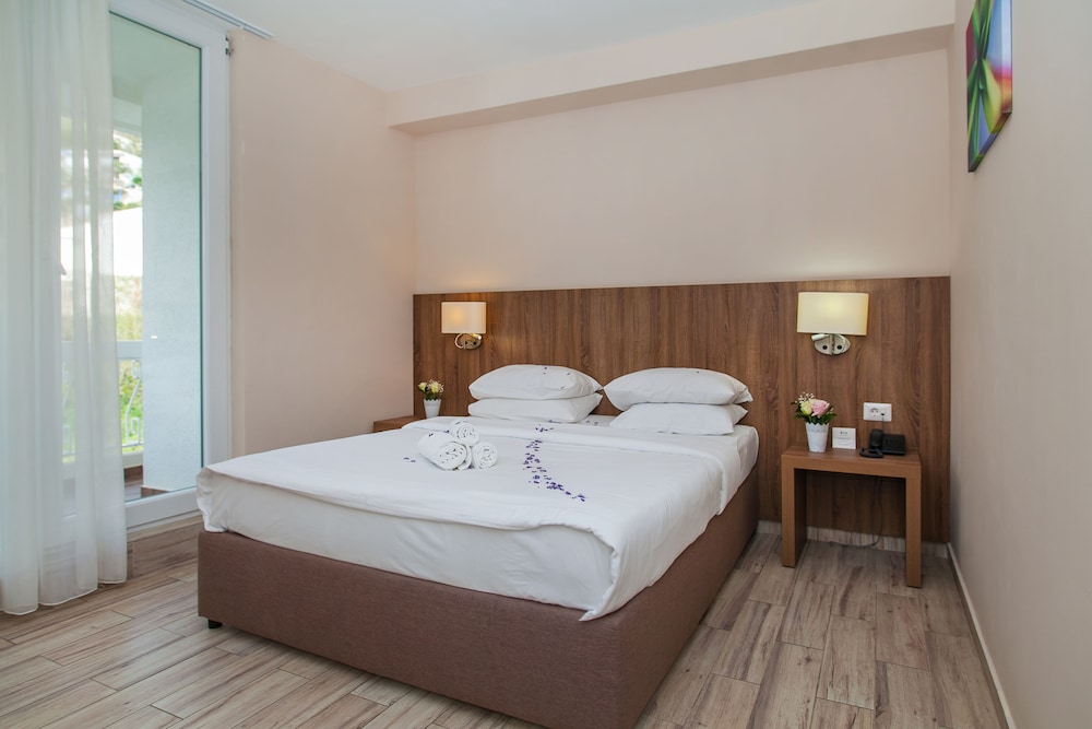 Sato Conference and Spa Hotel 15/50