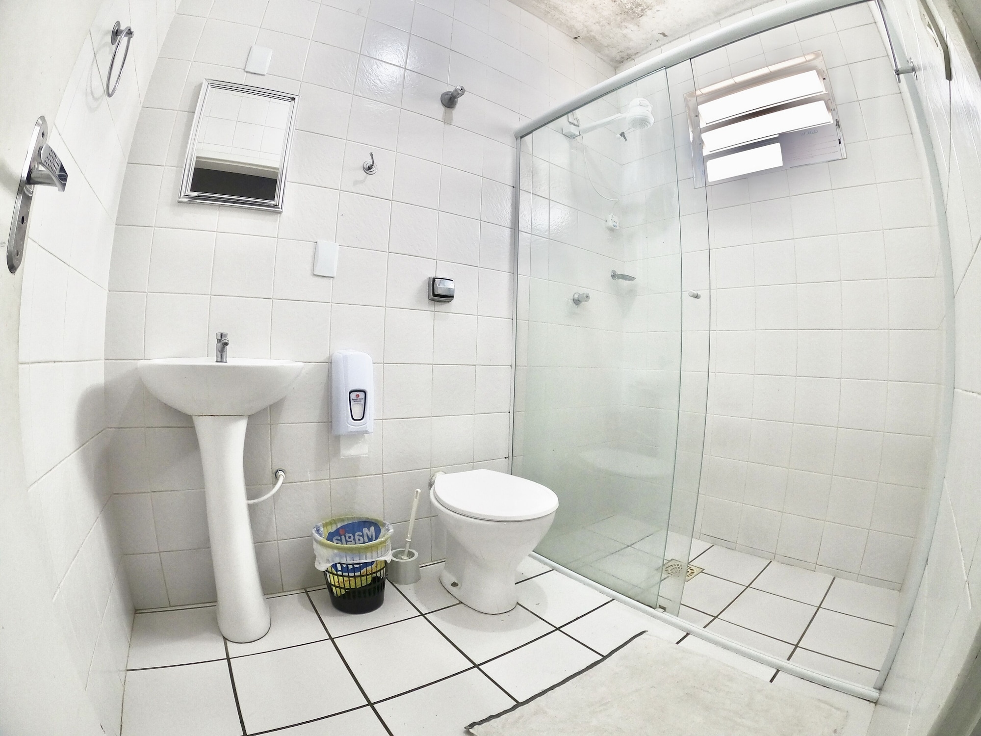 MIXED DORM, BASIC, PRIVATE BATHROOM