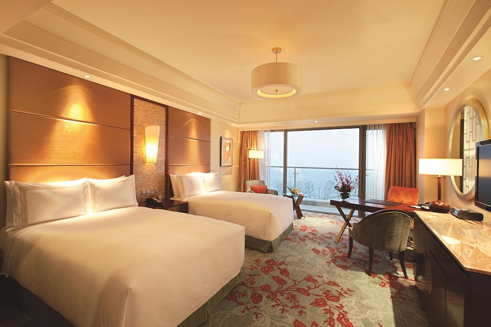 Fairmont Gold, Grand, Double Bed, Lake View
