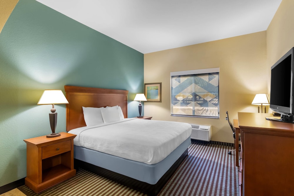Quality Inn & Suites - Marlin 34/56