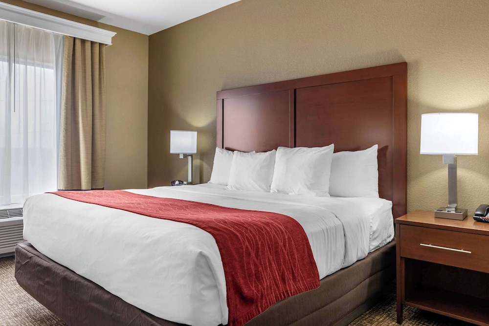 Comfort Inn & Suites Augusta KS 11/31