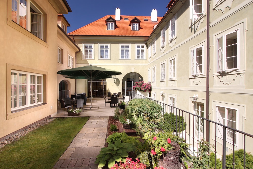 Appia Hotel Residence 43/50