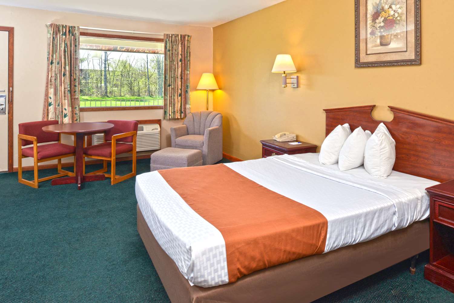 غرفة بسرير كوين، Americas Best Value Inn-Plattsburgh 5/10