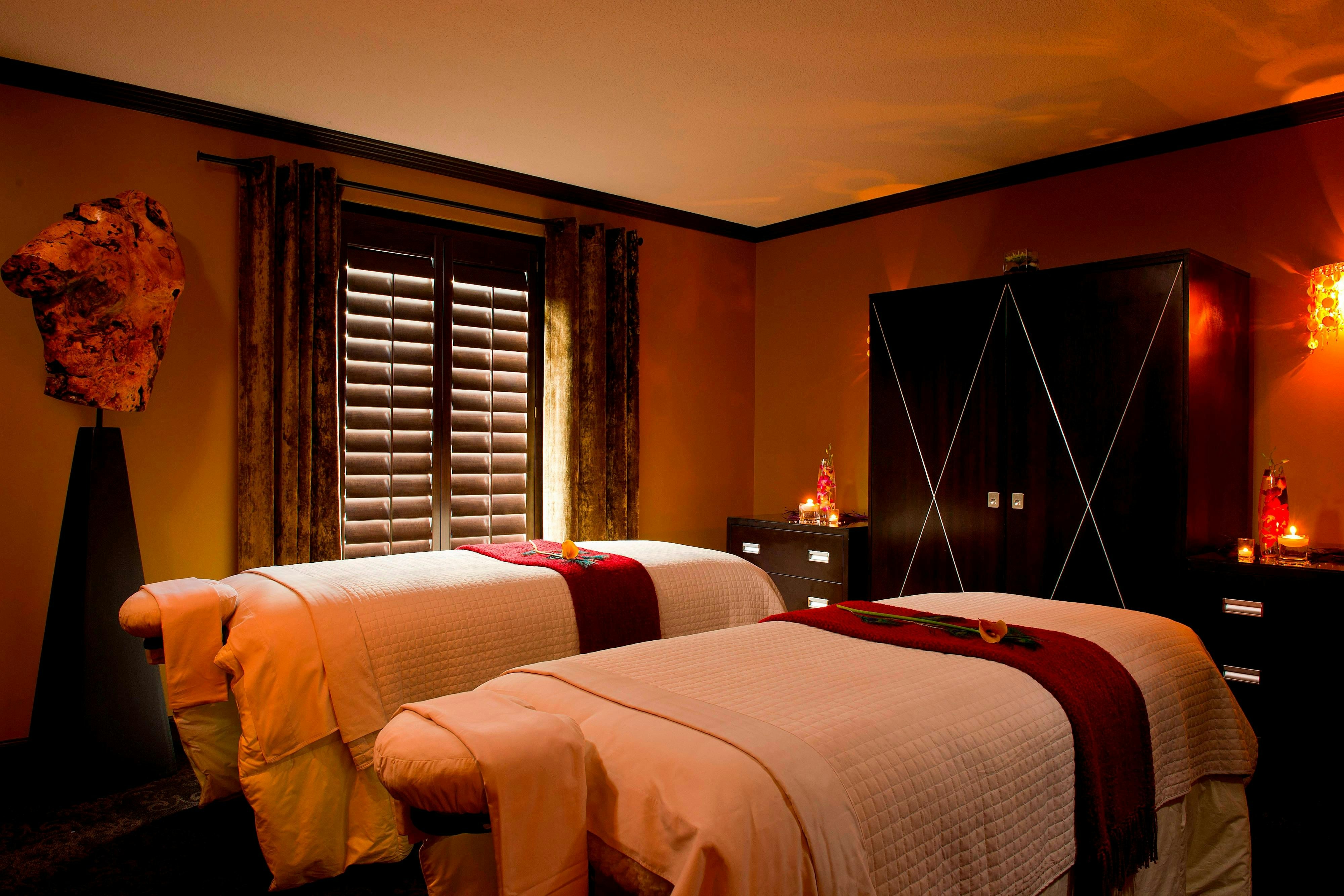 Grand Bohemian Hotel Orlando Autograph Collection 4/34