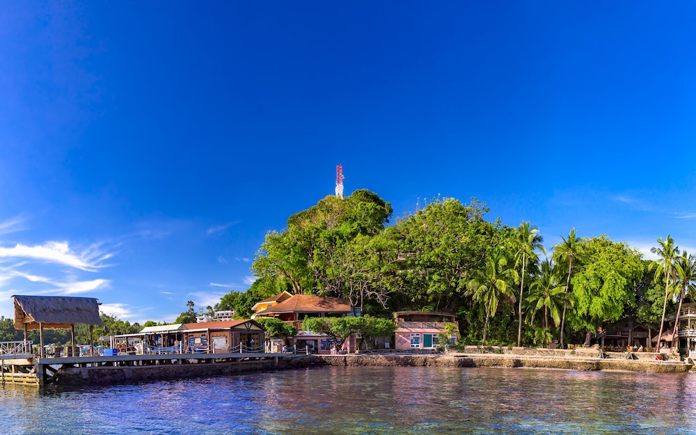 El Galleon Beach Resort Asia Divers 66/68