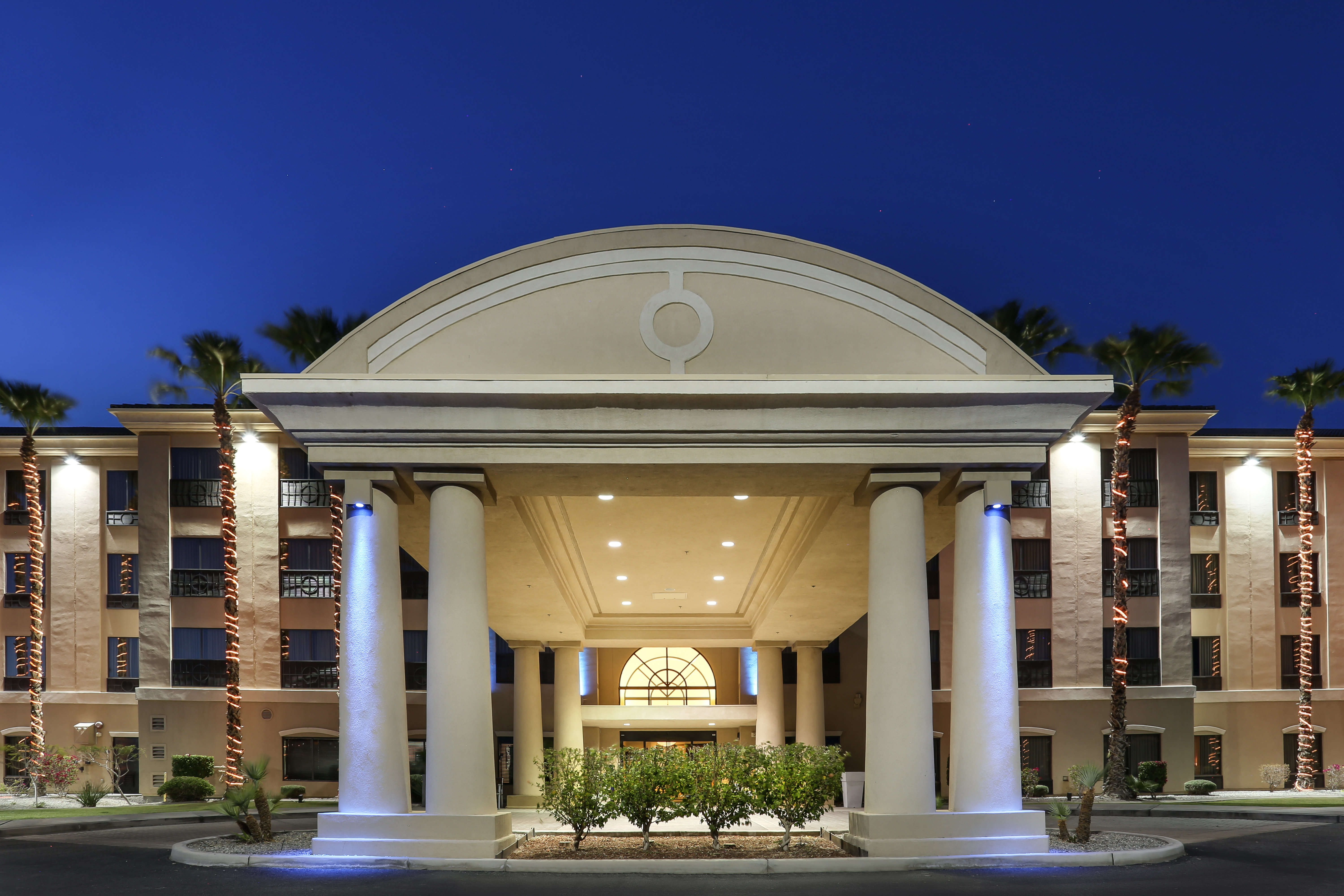 Holiday Inn Express Hotel Suites Yuma 6/79
