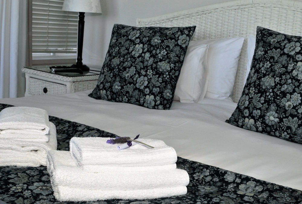 Brenton Beach House 22/50