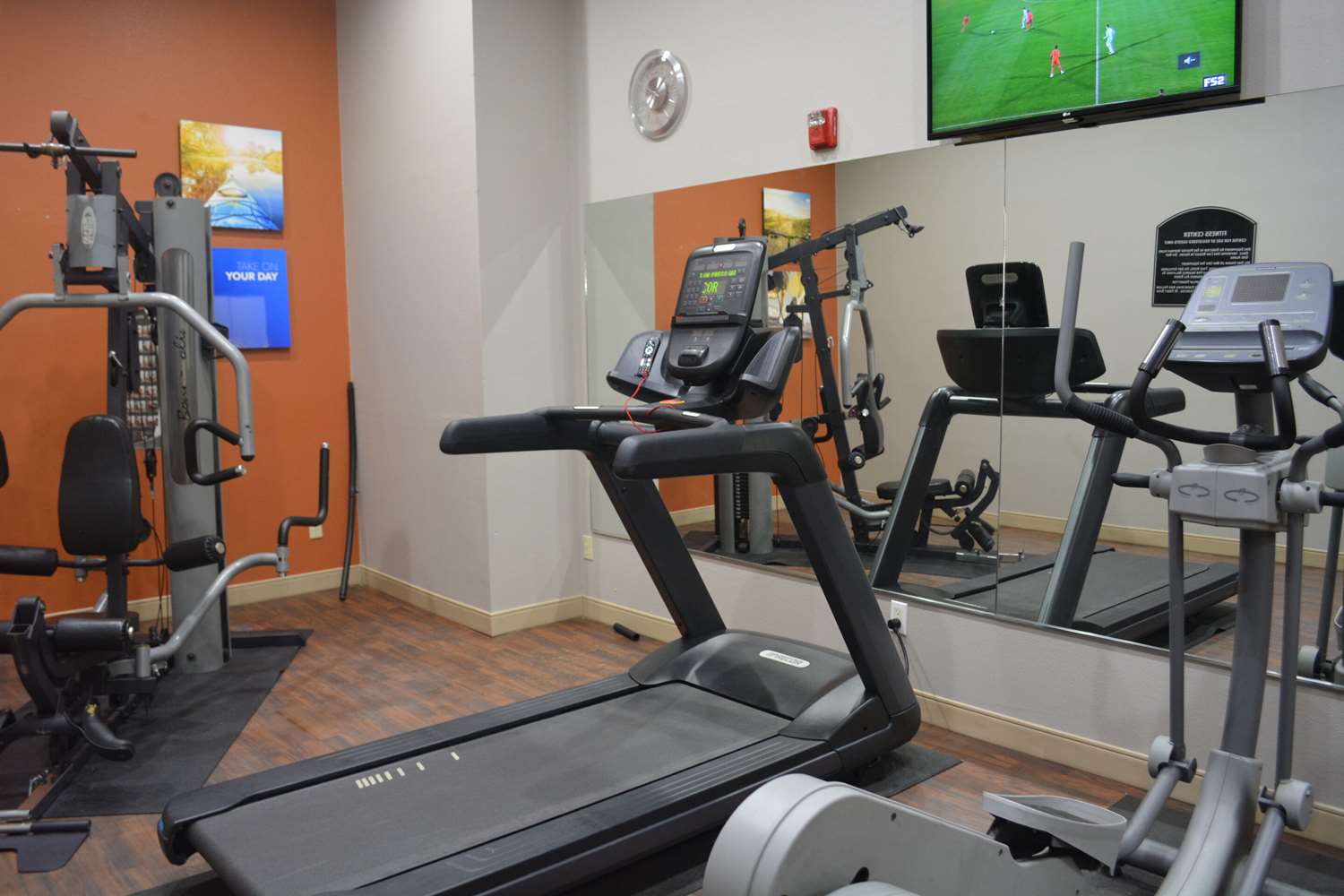 Comfort Suites Yukon SW Oklahoma City 4/17
