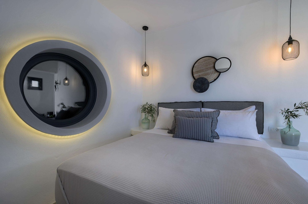 Santolia Art Suites Santorini 12/56