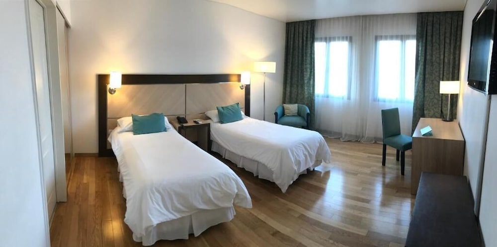 Hotel Plaza Central Ezeiza 36/61