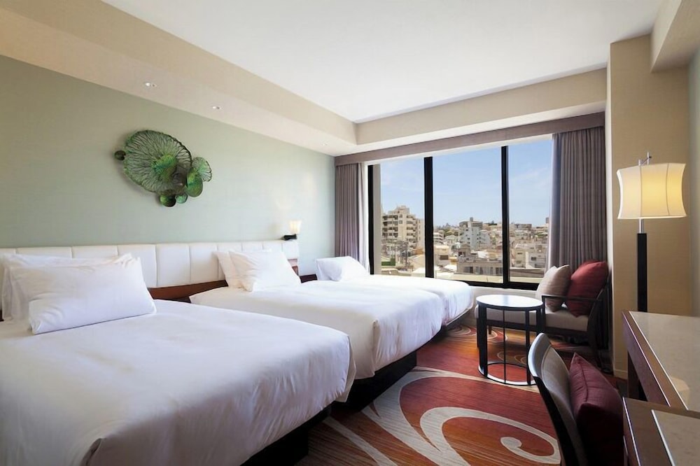 Hyatt Regency Naha, Okinawa 24/67