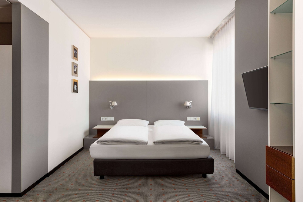 Vienna House Easy by Wyndham Stuttgart 20/68