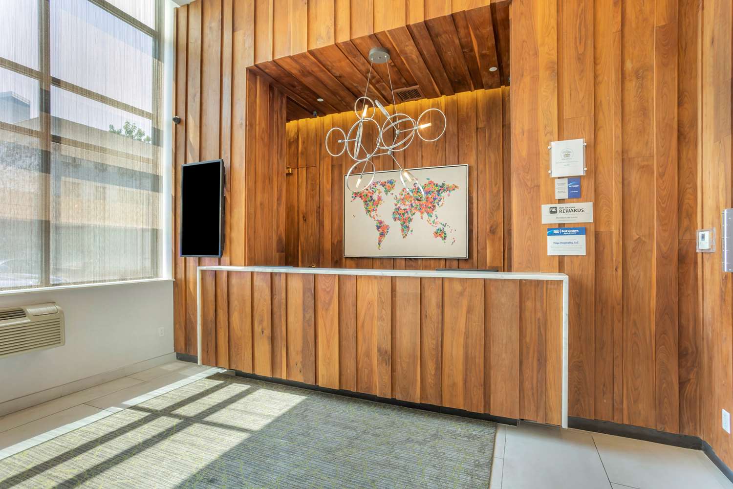 Best Western Plus Plaza Hotel Long Island City 4/22