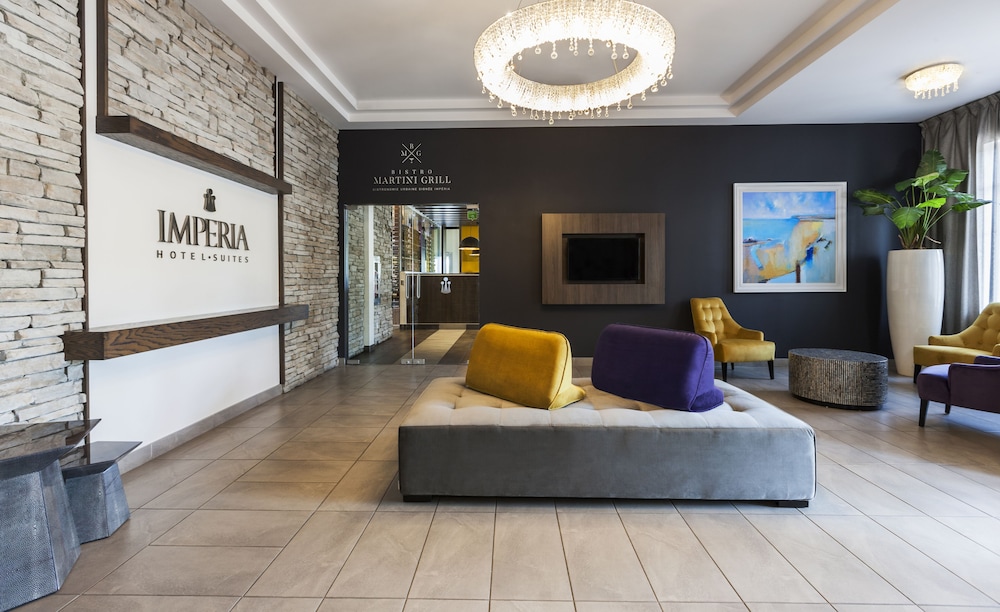 IMPERIA HOTEL & SUITES TERREBONNE 25/60