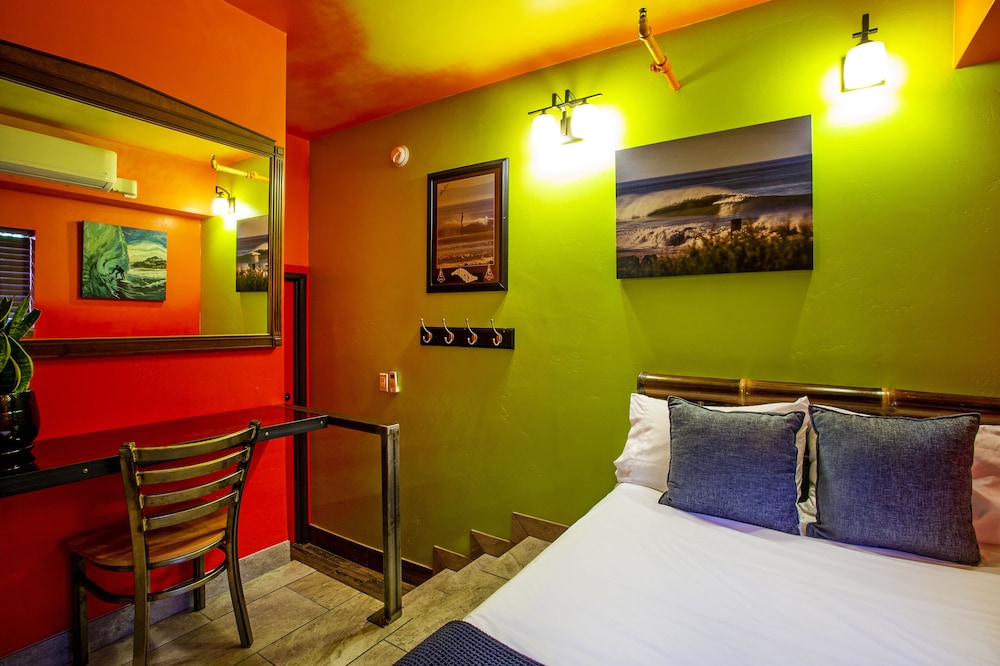 Nomads Hotel 17/67