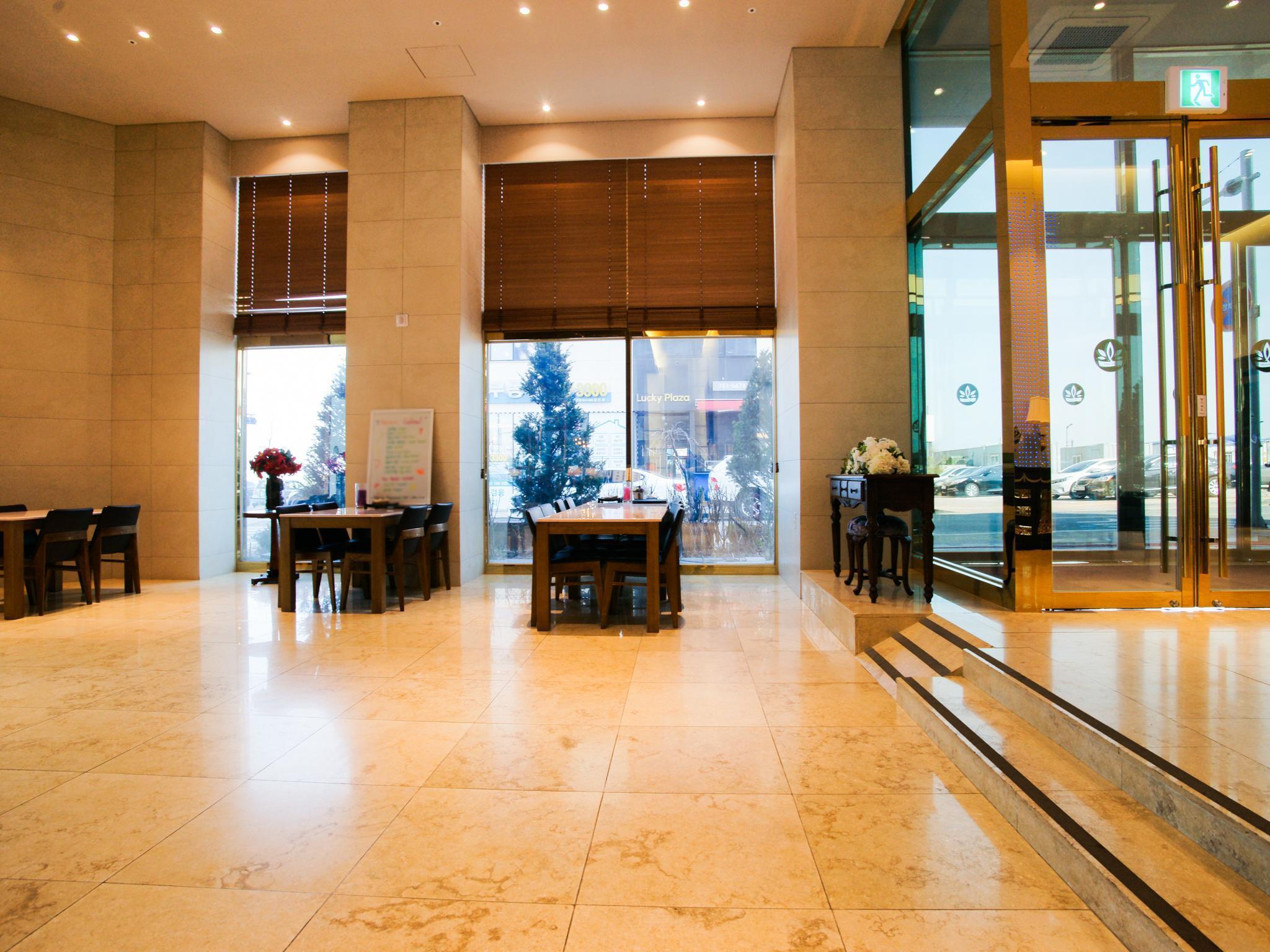 Stellar Hotel Yeongjong 46/50
