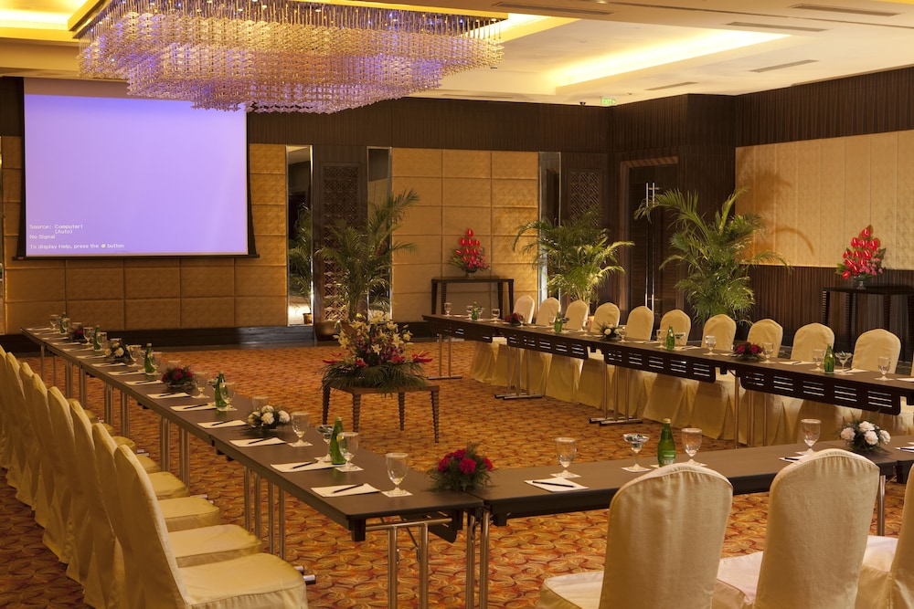 Radisson Blu Hotel Indore 43/50
