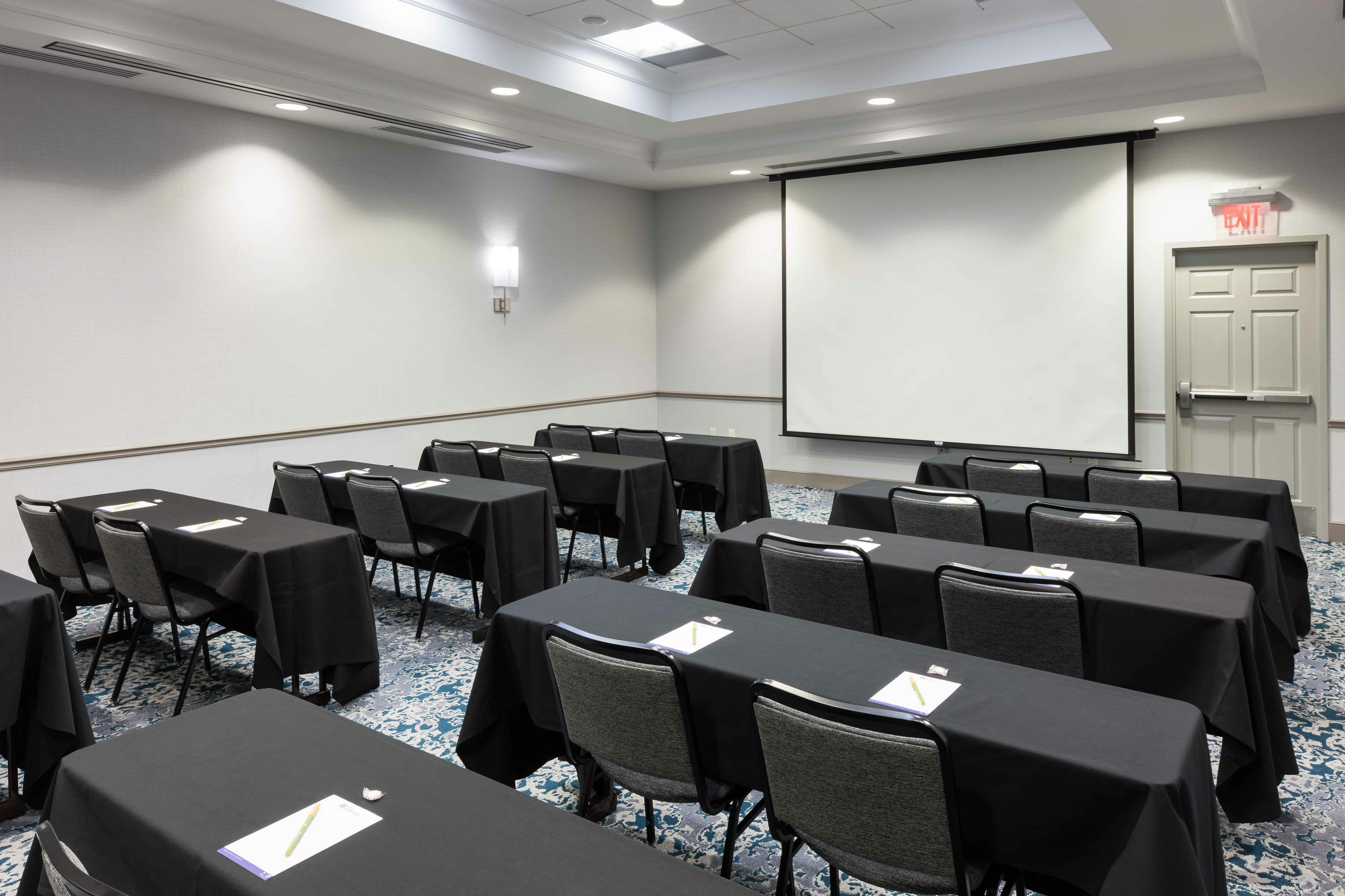 Hilton Garden Inn Detroit Novi 12/18