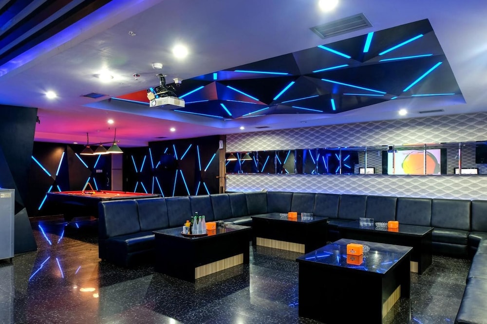 Almadera Hotel D H Quality Plaza Hotel Makassar 41/52