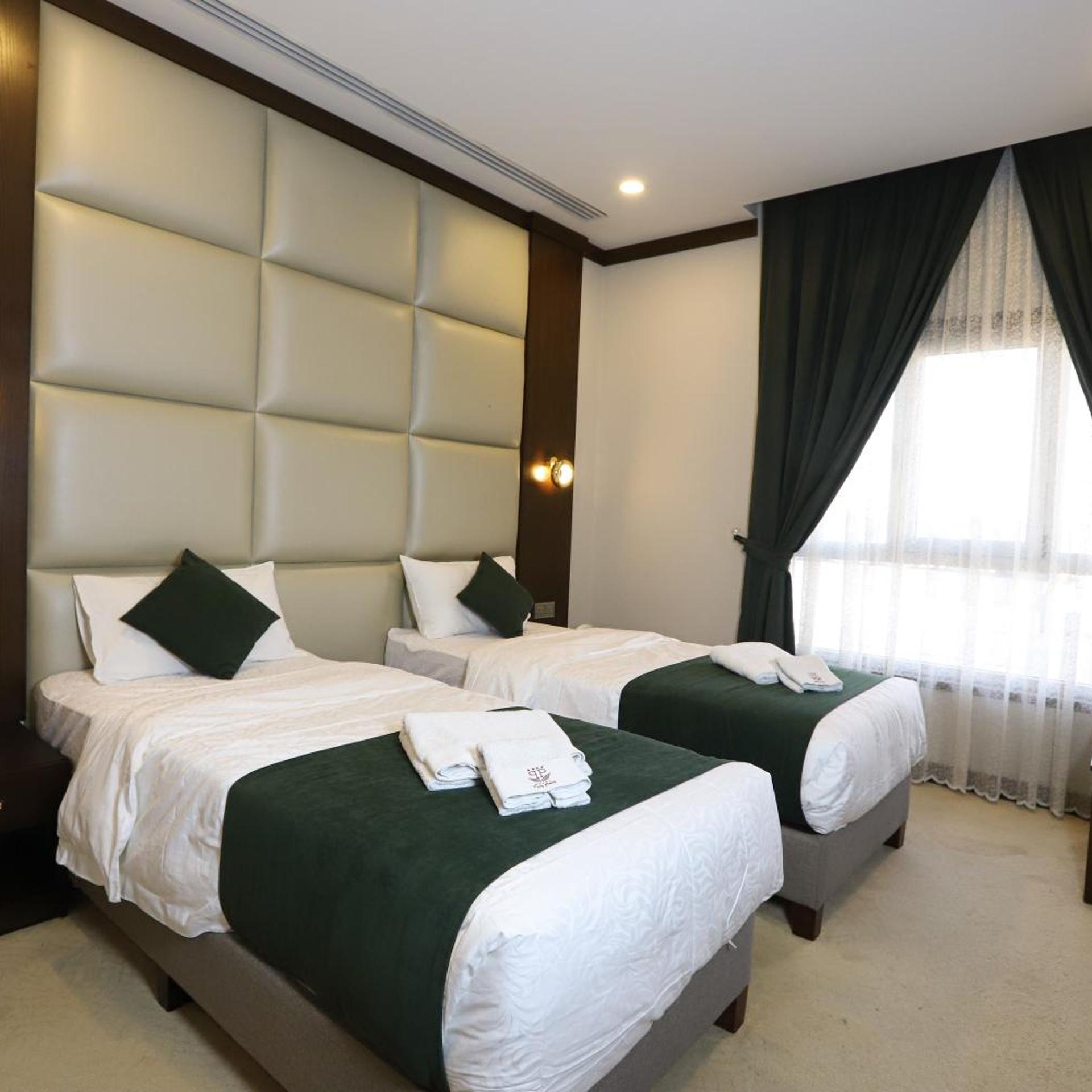 Paris Plaza Hotel 26/62