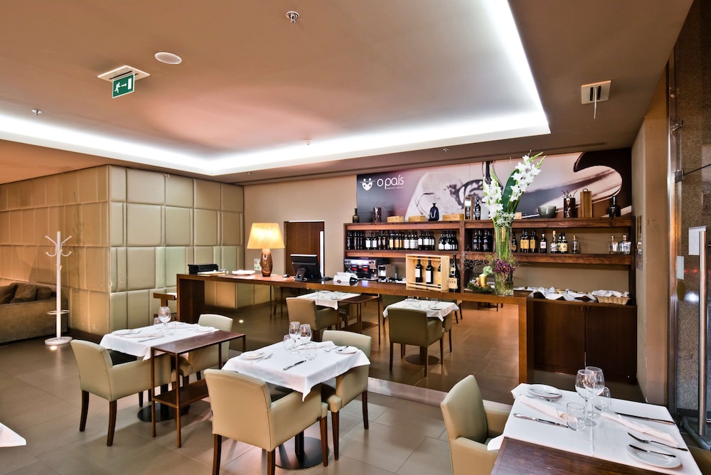 Golden Tulip Sao Joao da Madeira Hotel 29/33