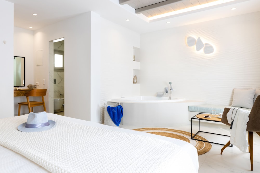 Junior Suite, Sea View, Jetted Tub
