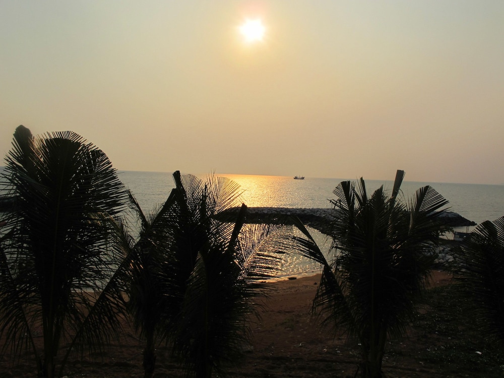 Nantra Pattaya Baan Ampoe Beach 31/40