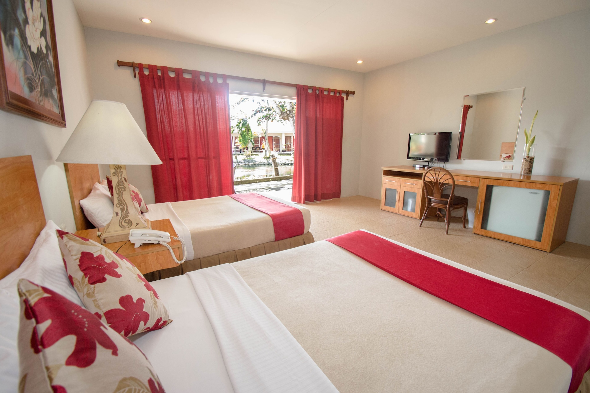 Lagoon, Deluxe, 2 Double Beds
