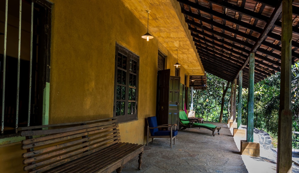 The Kandy Samadhi Centre 39/80