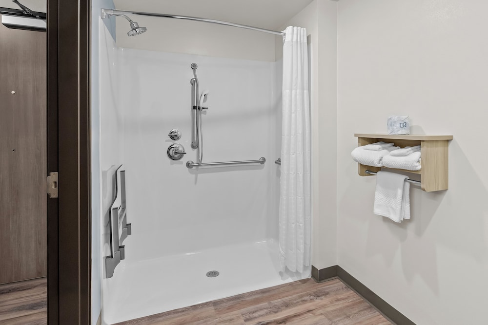 WoodSpring Suites Petersburg near Fort Lee 53/54