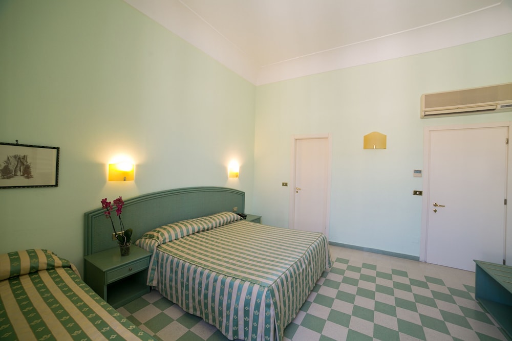 Gran Bretagna Hotel 13/36