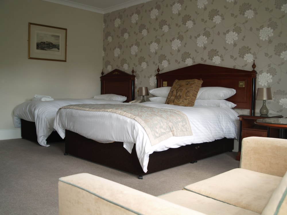 Woodlands Manor 28/100
