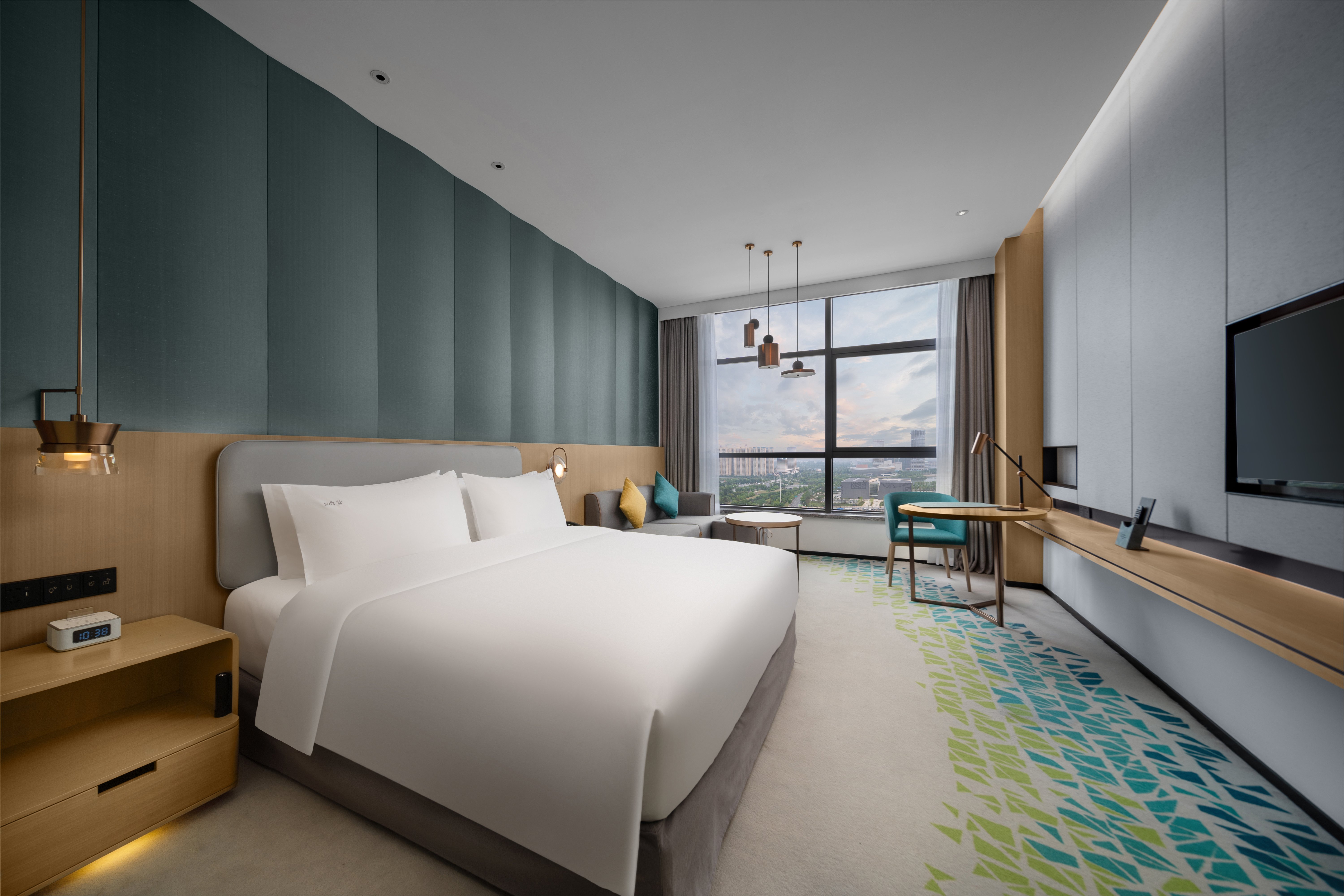 Holiday Inn Fuyang 18/75
