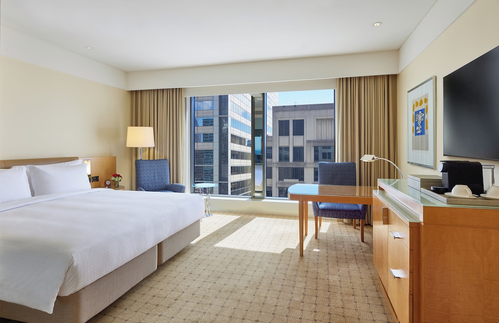 Tower, Deluxe, King Bed