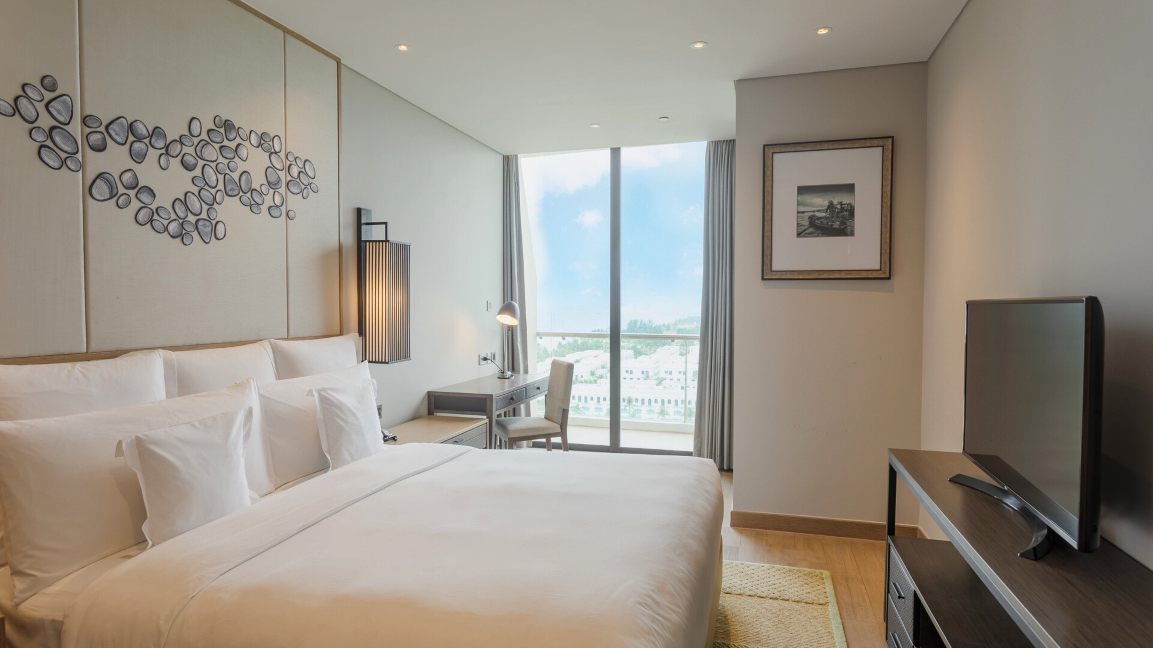 Intercontinental Phu Quoc Long Beach Resort 8/50