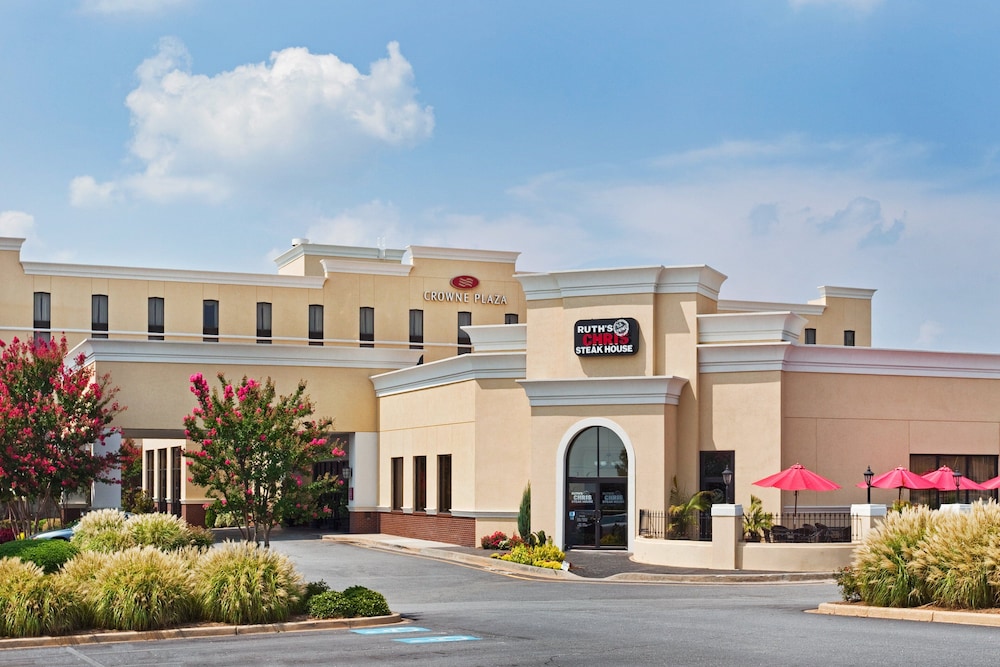 Crowne Plaza Hotel Greenville I 385 Roper Mtn Rd 73/77