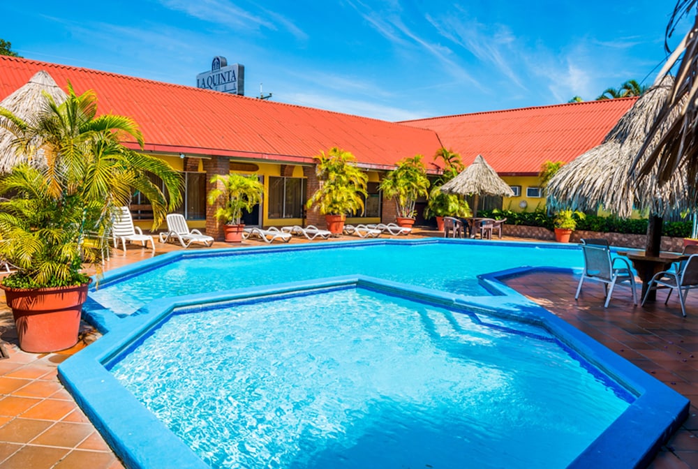 La Quinta Hotel 35/54