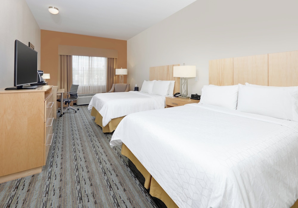 Standard, 2 Queen Beds, Accessible