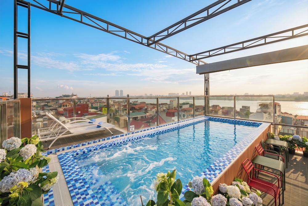 Hanoi Sail Hotel 30/50