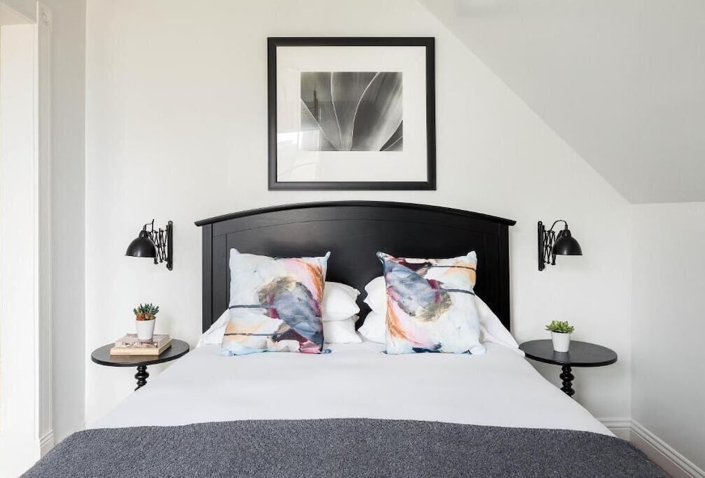 Deluxe, House, Queen Bed