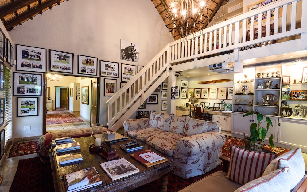 Khaya Ndlovu Manor House 51/72