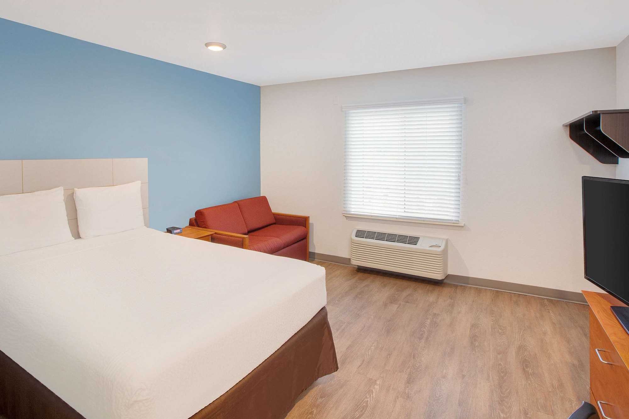 ROOM, DOUBLE BED, SMOKING, ACCESSIBLE