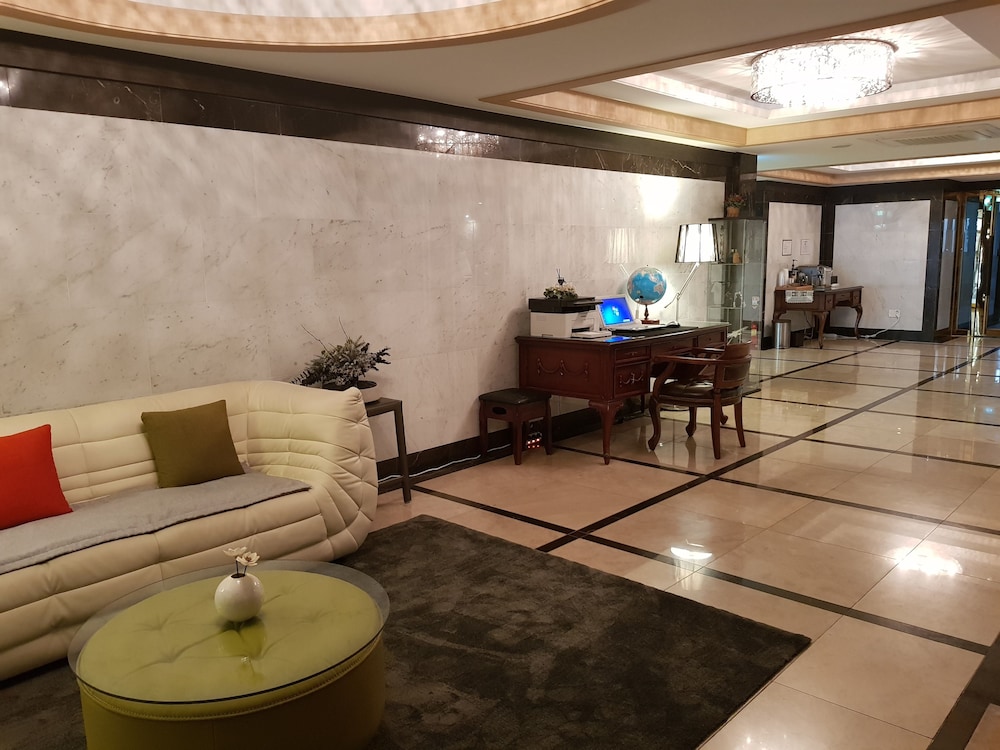 Orsay Hotel 27/38